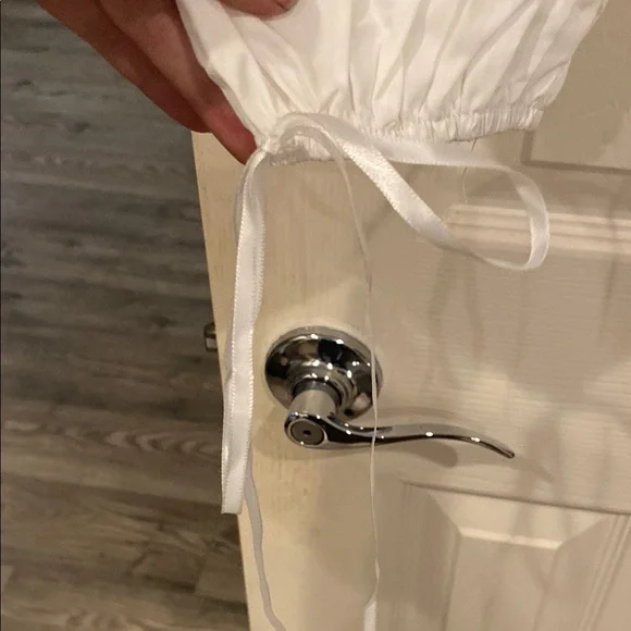 Anime Graphic White Crop Top - Picture 6 of 8